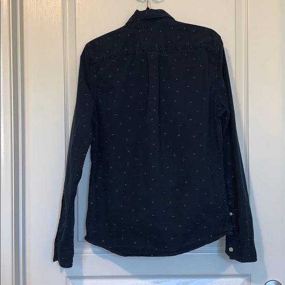 Abercrombie & Fitch Men’s Navy Arrow Print Shirt - Picture 4 of 5